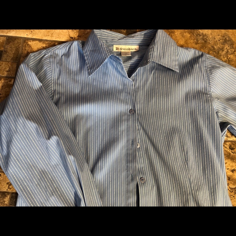 Women’s Dressbarn Button-up long sleeve shirt, M